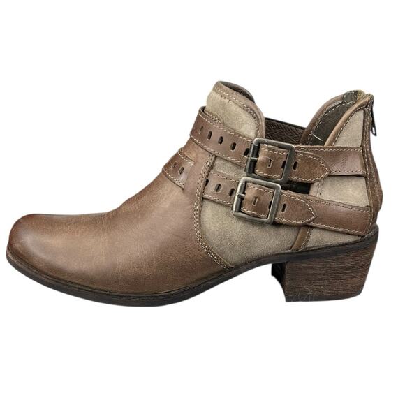 UGG Women’s Patsy Brown Leather Buckle Ankle Boot Size US 9.5 - Picture 3 of 11